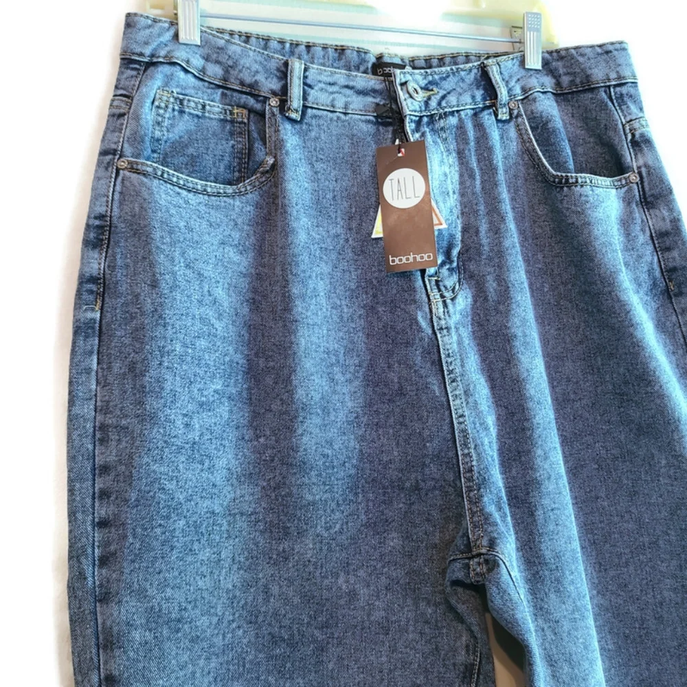 *SOLD* NEW Boohoo Blue Womens Plus 16 Tall Blue High Waist Mom Jeans Acid Ligh - Picture 3 of 12